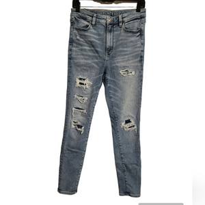 American eagle high rise distressed jegging‎